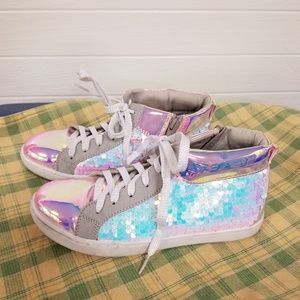 Justice tennis shoes